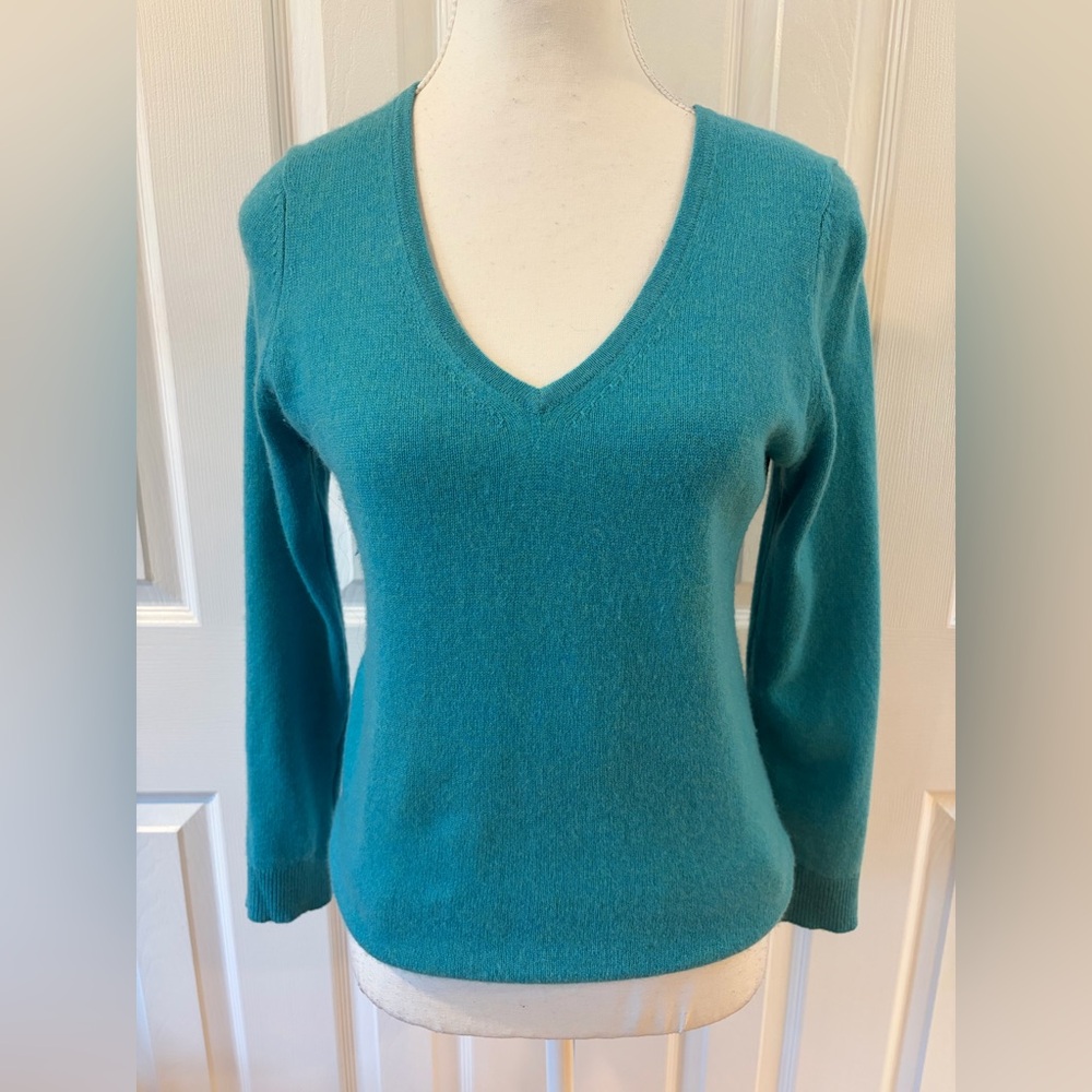 Teal Cashmere V Neck Sweater Size XS